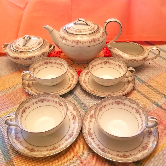 Noritake Other - Noritake Glenwood Tea set for 4